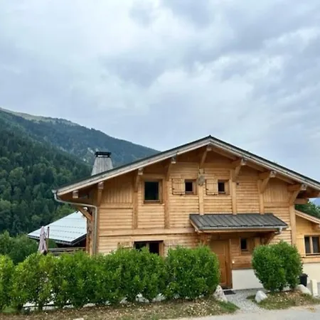 Individual For Up To 12 People Maximum Chalet *