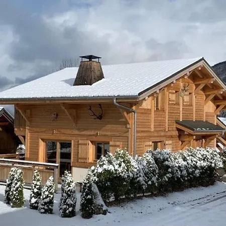 Chalet Individual For Up To 12 People Maximum
